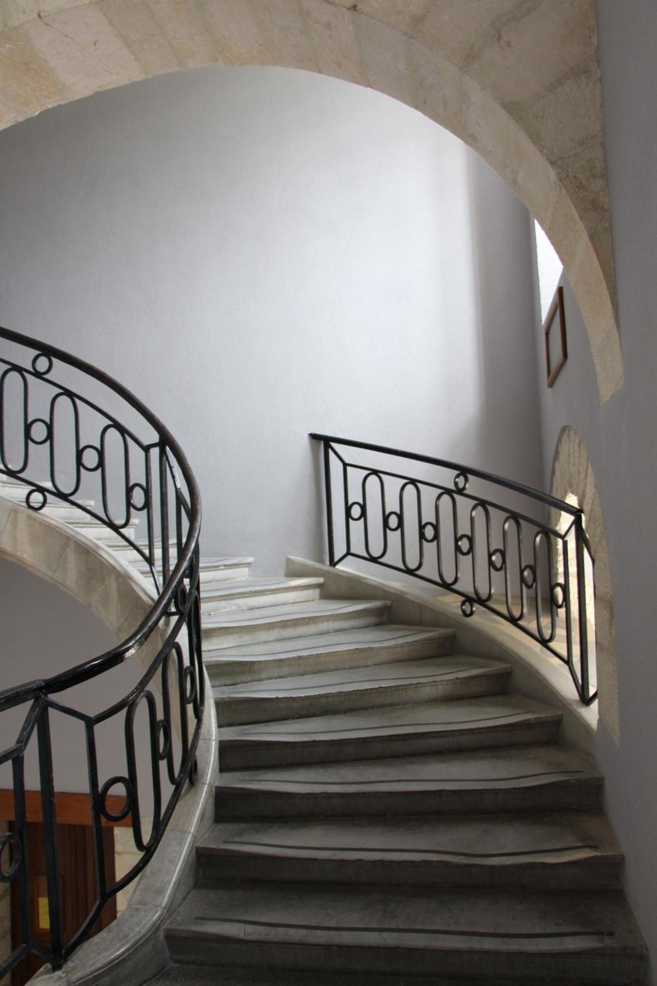 Hostellerie Charles De Foucauld Viviers Exterior foto